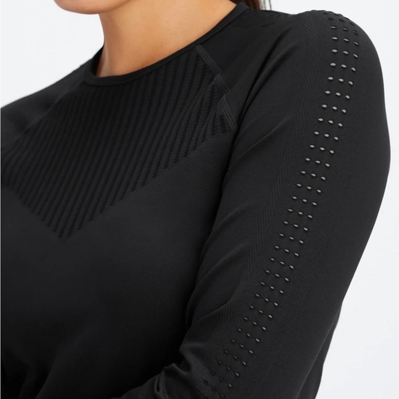 Fabletics | Sync Seamless Long-Sleeve Top NWT - Picture 5 of 5